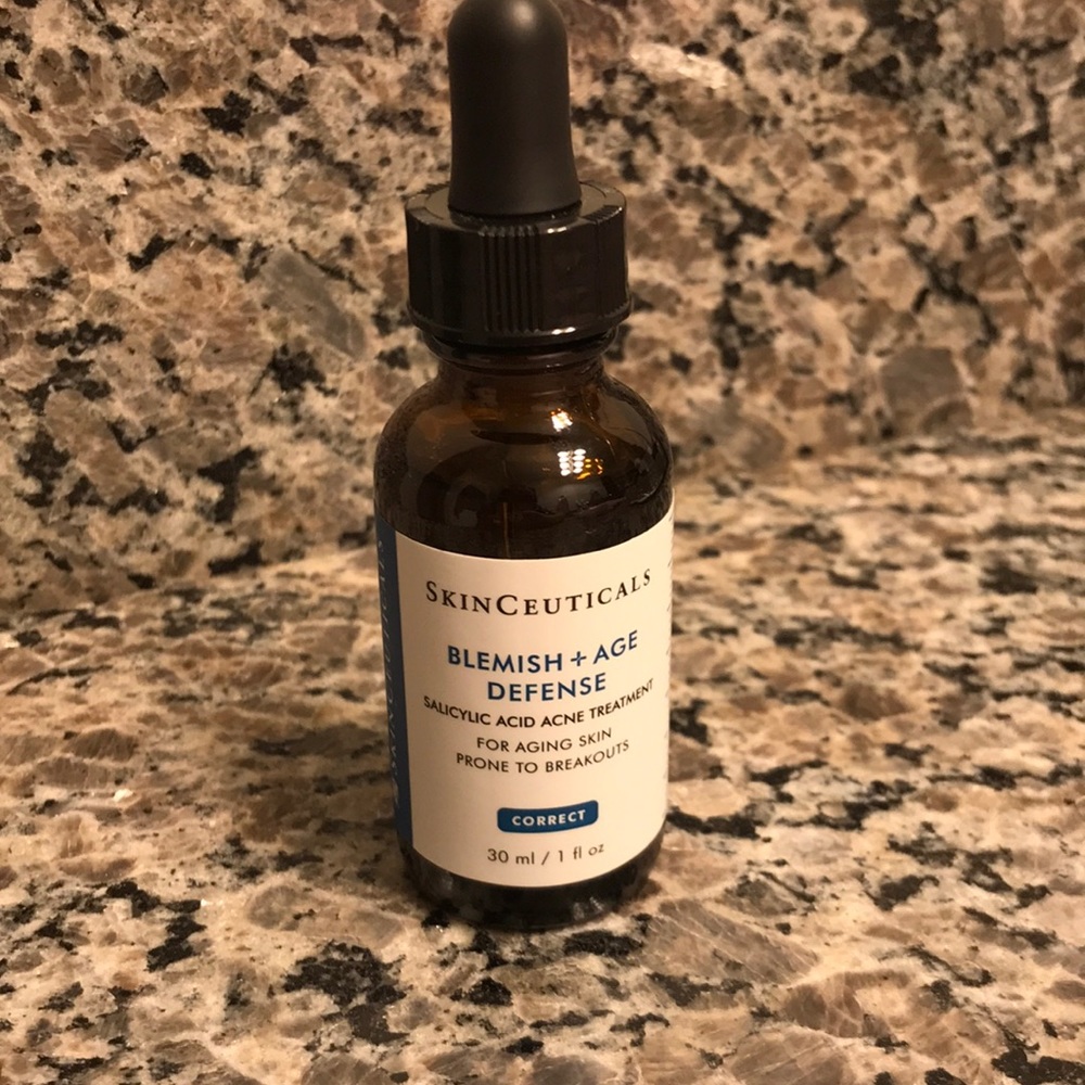 Skinceuticals Blemish + Age Defense